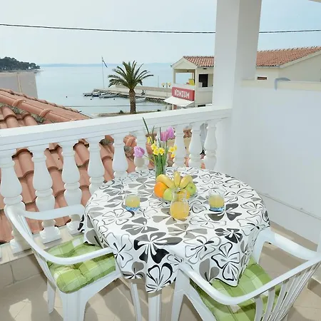 Casa de hóspedes And Sara Petrcane