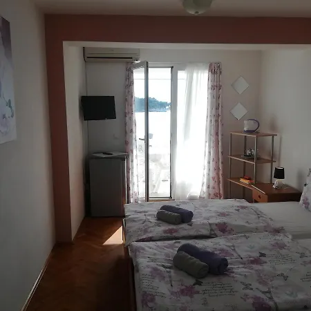 Casa de hóspedes And Sara